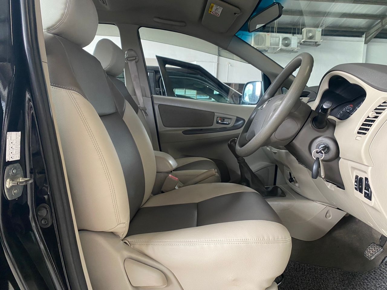 WC4900F TOYOTA INNOVA 2.0E (M)