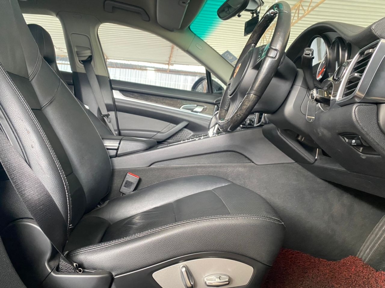 (WB7P) WITHOUT NO PORSCHE PANAMERA 3.6