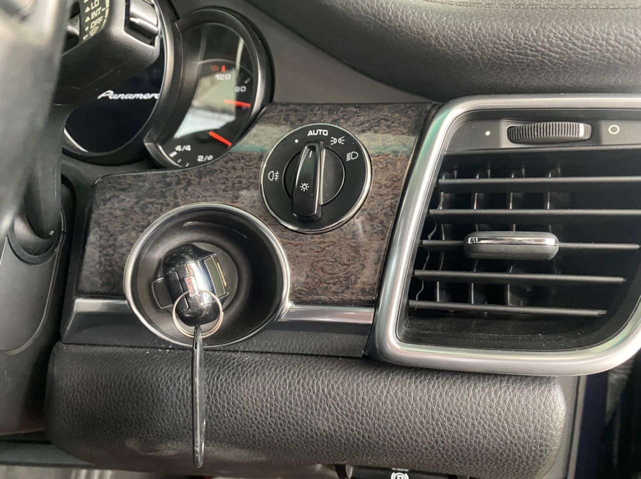 (WB7P) WITHOUT NO PORSCHE PANAMERA 3.6