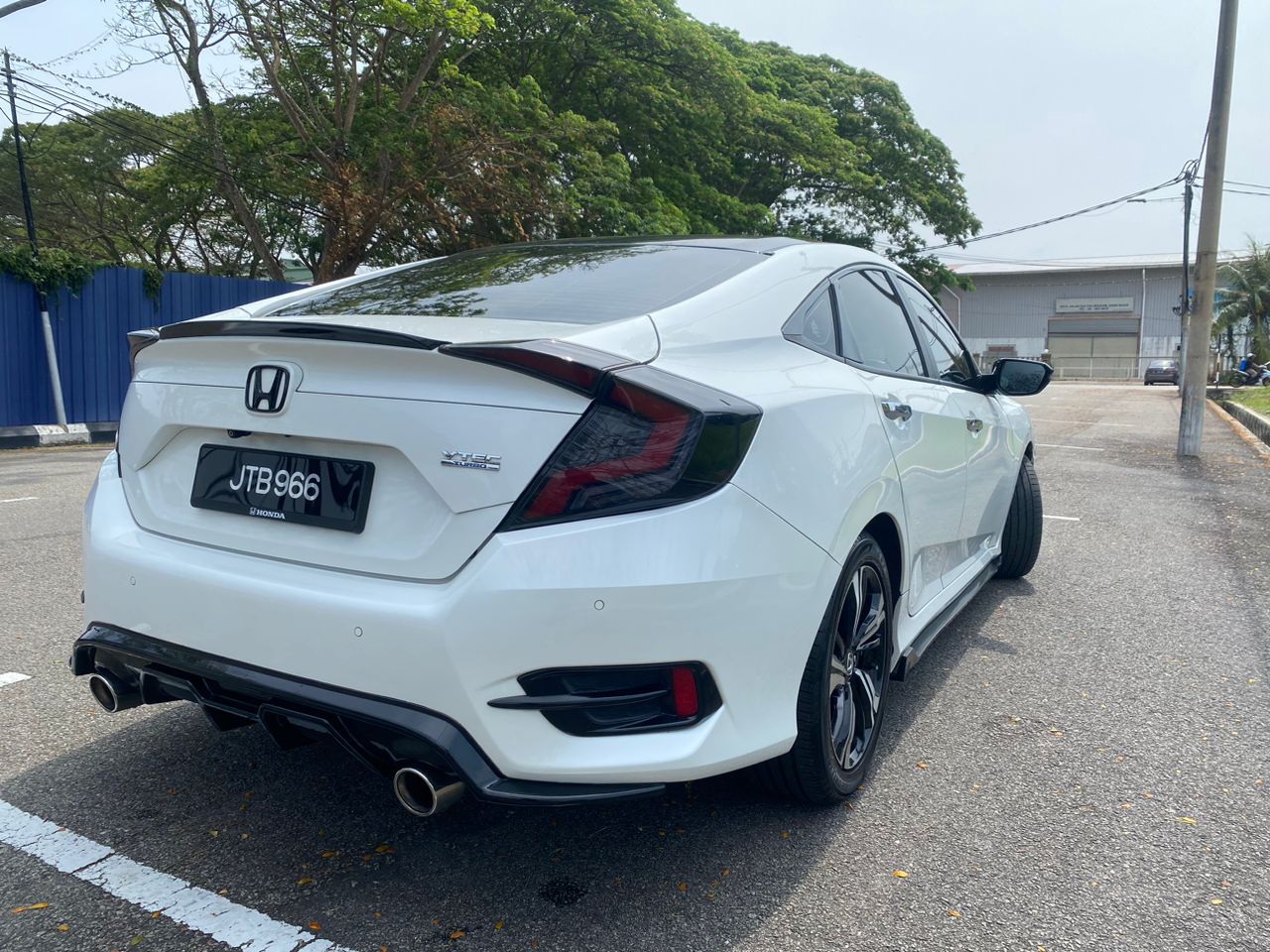 JTB966 HONDA CIVIC 1.5 TC-P