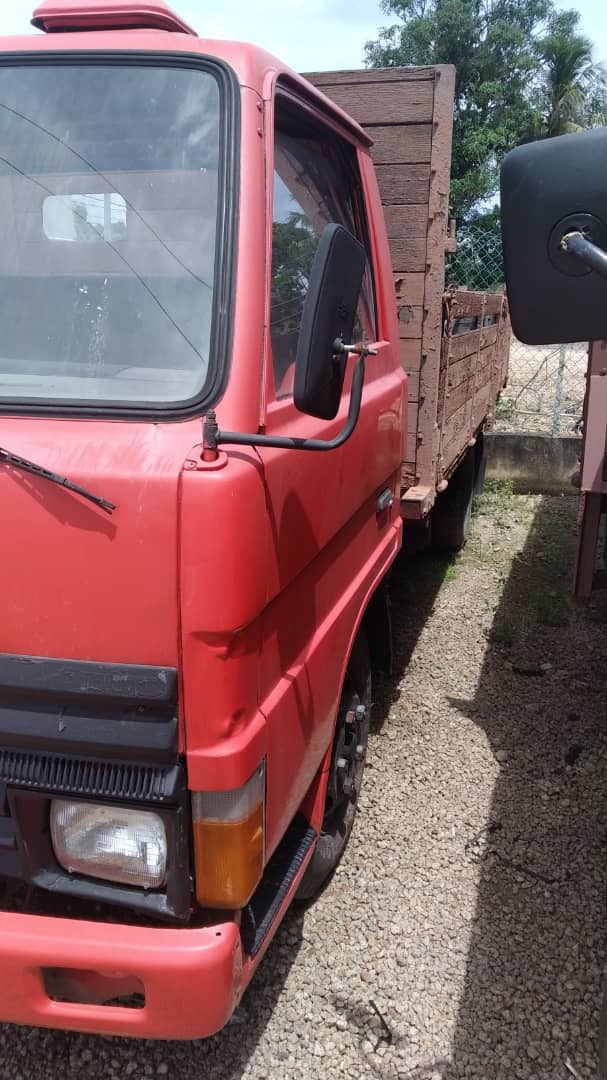FORD TRADER 3 TON C/C