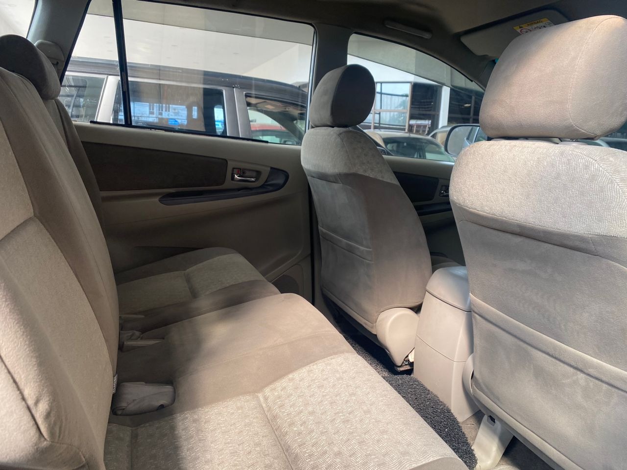 WC1700F TOYOTA INNOVA 2.0E (M)