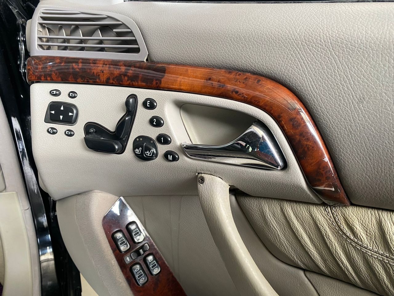 NDF5855 MERCEDES BENZ S320 (CBU)