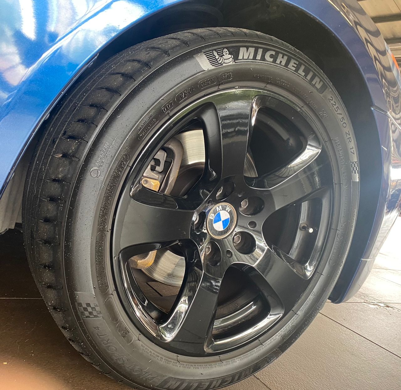 WXV1163 BMW 523I SE (A)