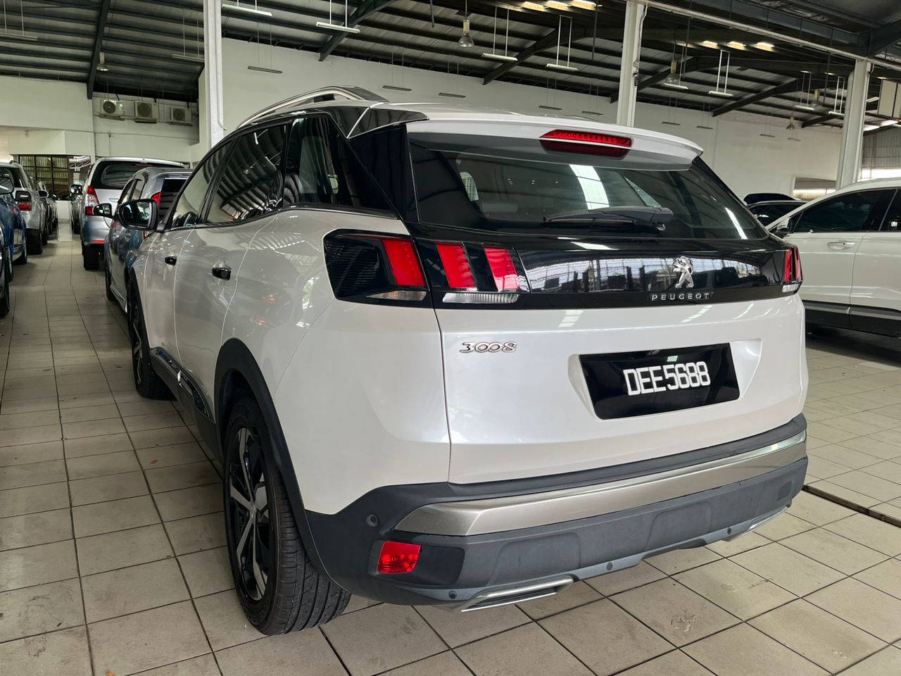 DEE5688 PEUGEOT 3008