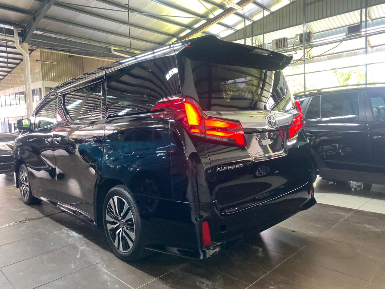 UNREGISTER TOYOTA ALPHARD 2.5SC