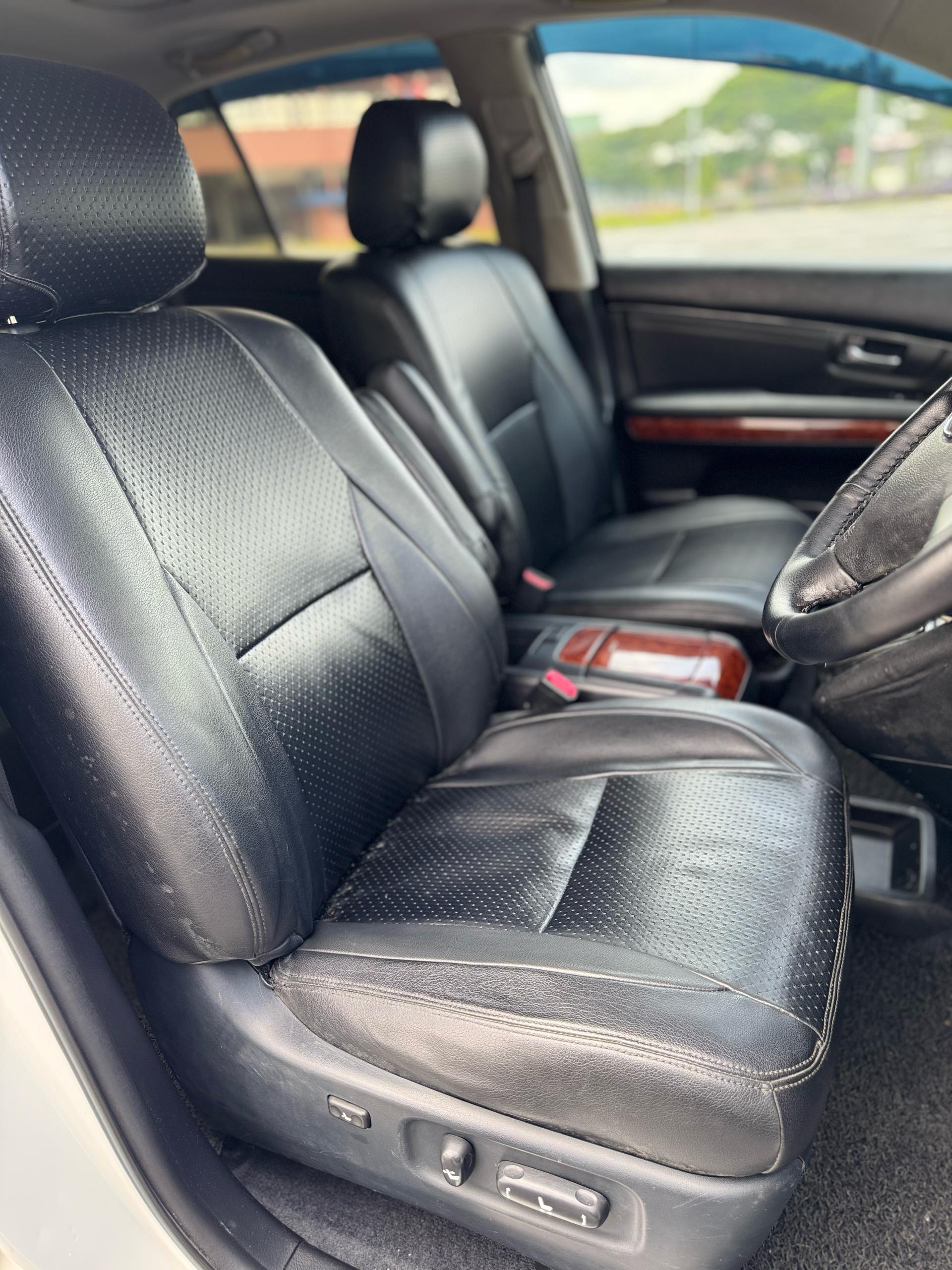 TOYOTA HARRIER (A) C.C 3.0