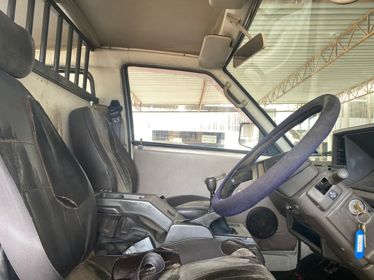 JFG6867 Nissan Vanette C22 Semi Panel Van