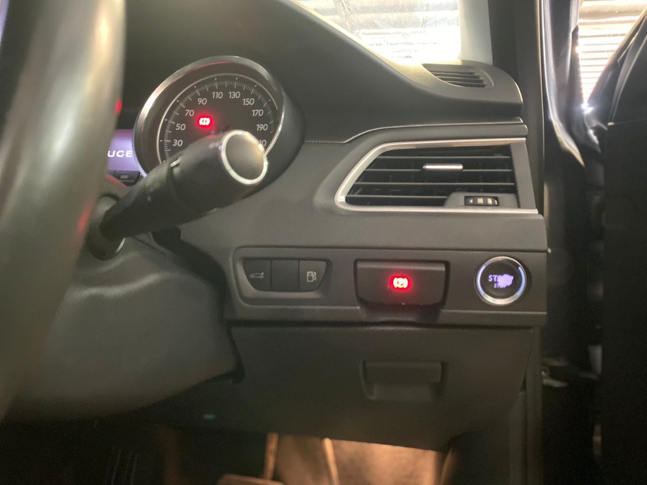 JVY8589 PEUGEOT 508 PREMIUM