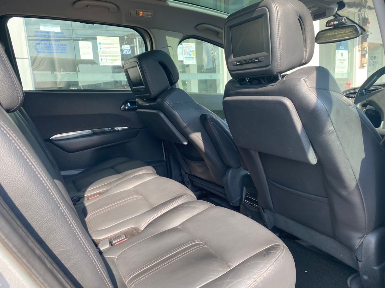 JPG8805 PEUGEOT 5008