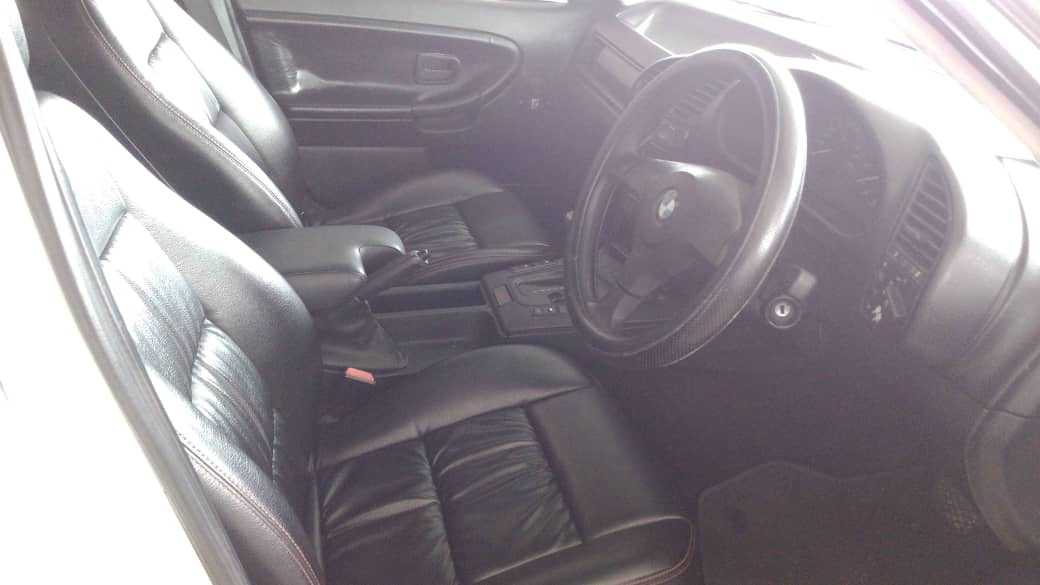 JGL5002 BMW 3281 (A)