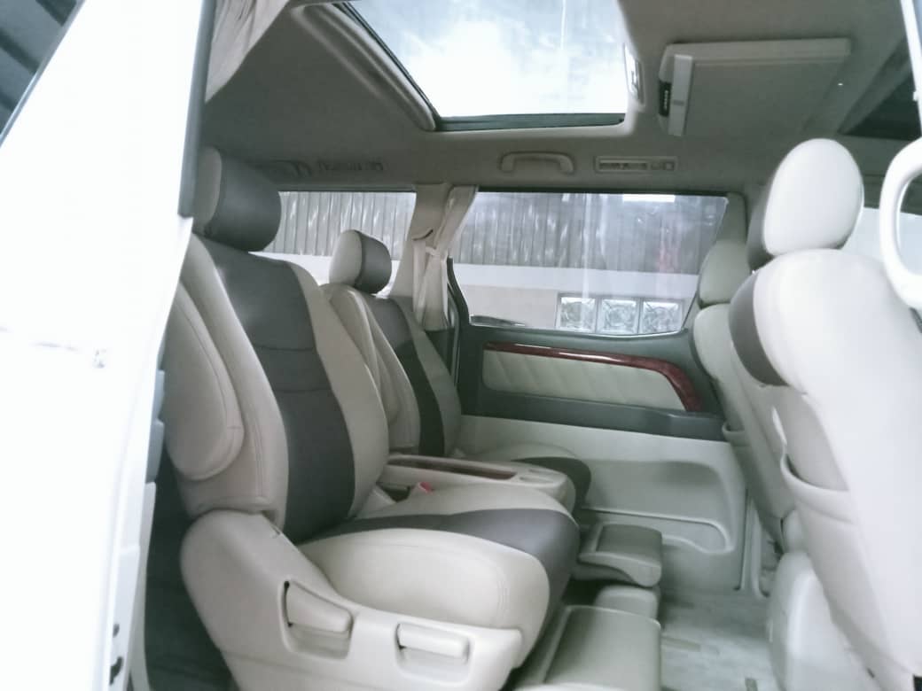BHH 128 TOYOTA ALPHARD 3.0