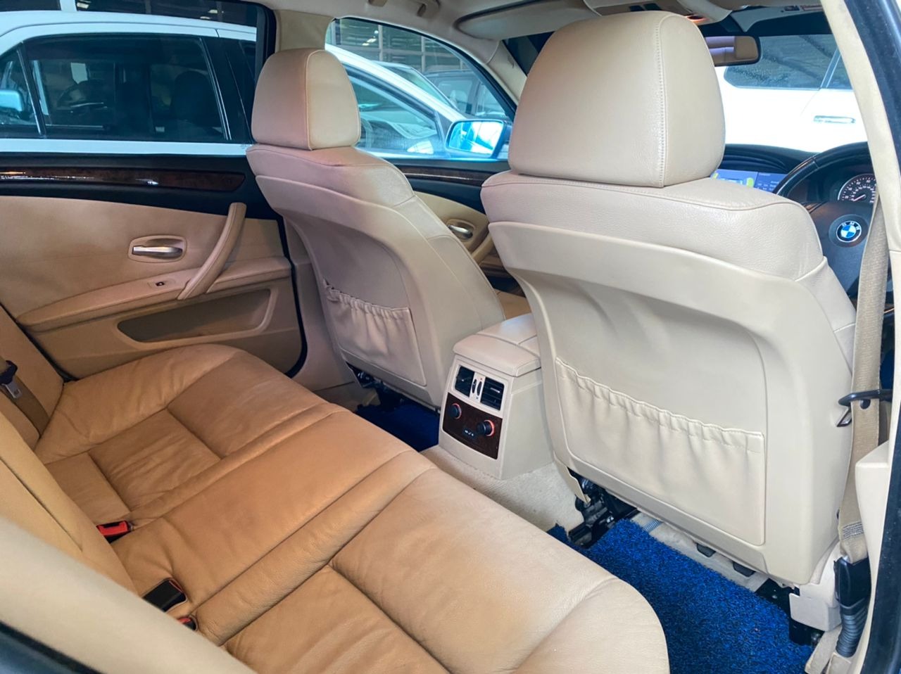 WXV1163 BMW 523I SE (A)