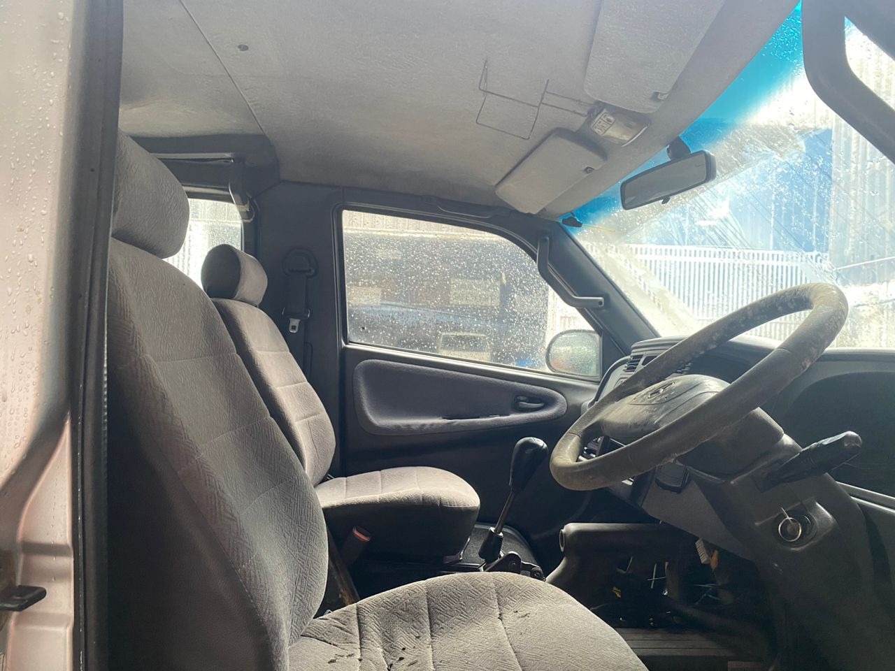 JJN3956 MERCEDES BENZ WINDOW VAN