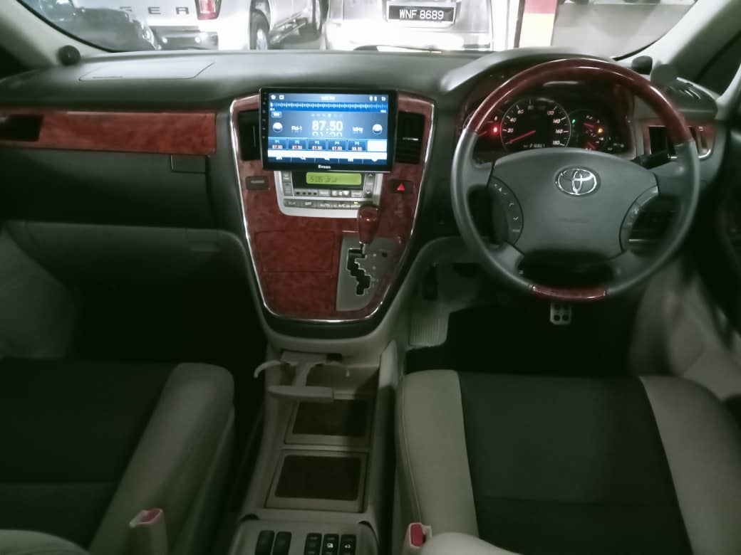 BHH 128 TOYOTA ALPHARD 3.0