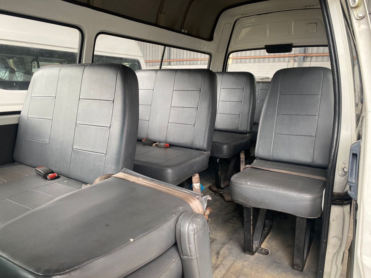 JUA5020 ERA JINBEI 2.2 PETROL WINDOW VAN