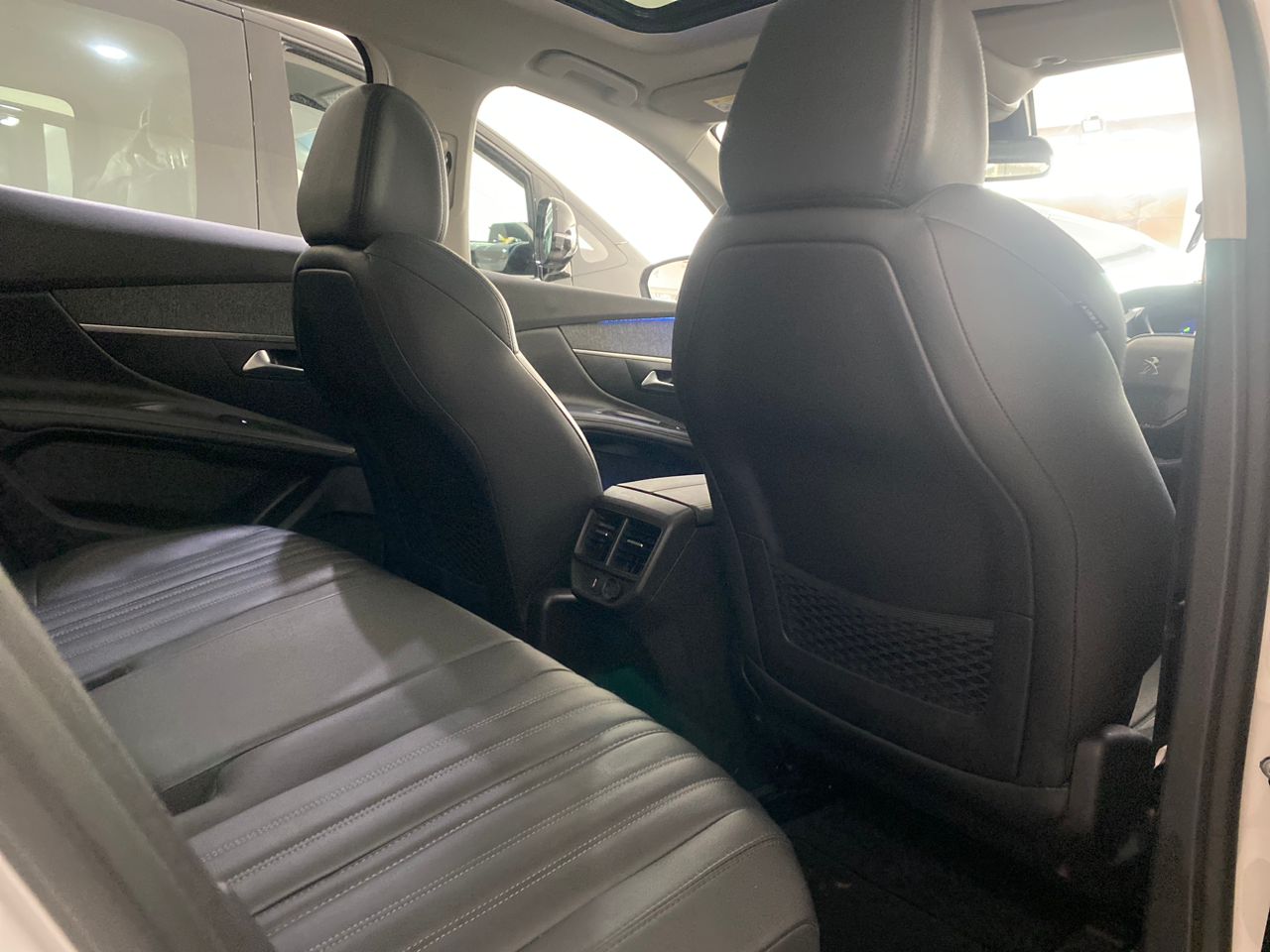 AMC2080 PRE-OWNED UNIT PEUGEOT 3008