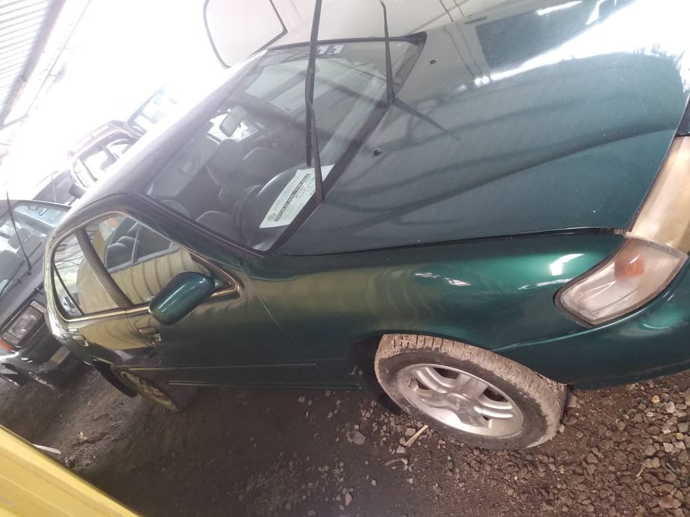 Nissan Sentra 1.6 (M)