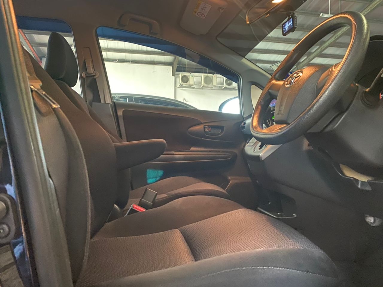 (JCU777) WITHOUT NO TOYOTA WISH 1.8X