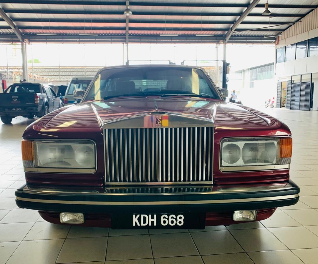 Rolls rocye silver spirit