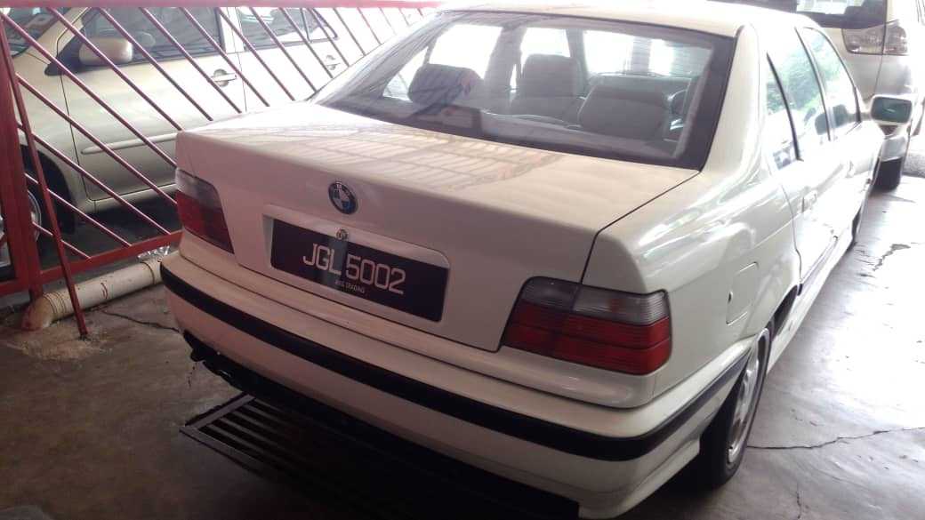 JGL5002 BMW 3281 (A)