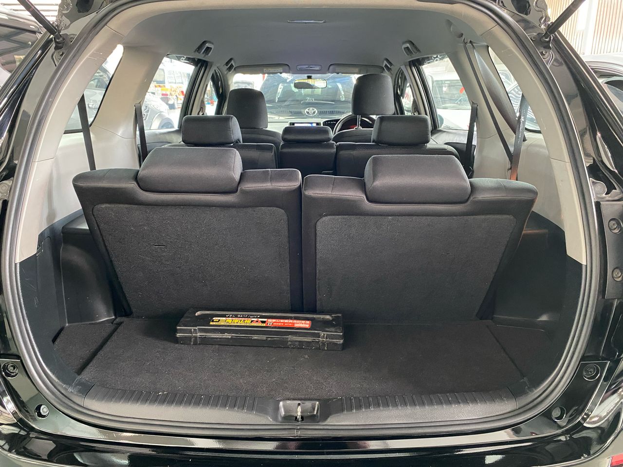 VGL2656 TOYOTA WISH 1.8X 4WD