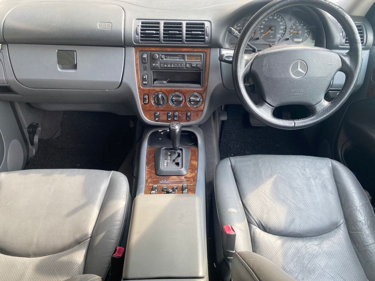 Mercedes Benz ML320