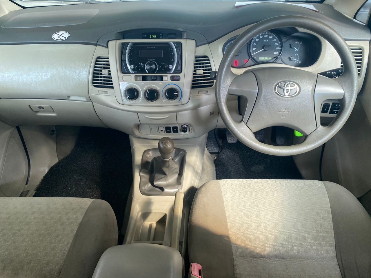 WC1700F TOYOTA INNOVA 2.0E (M)