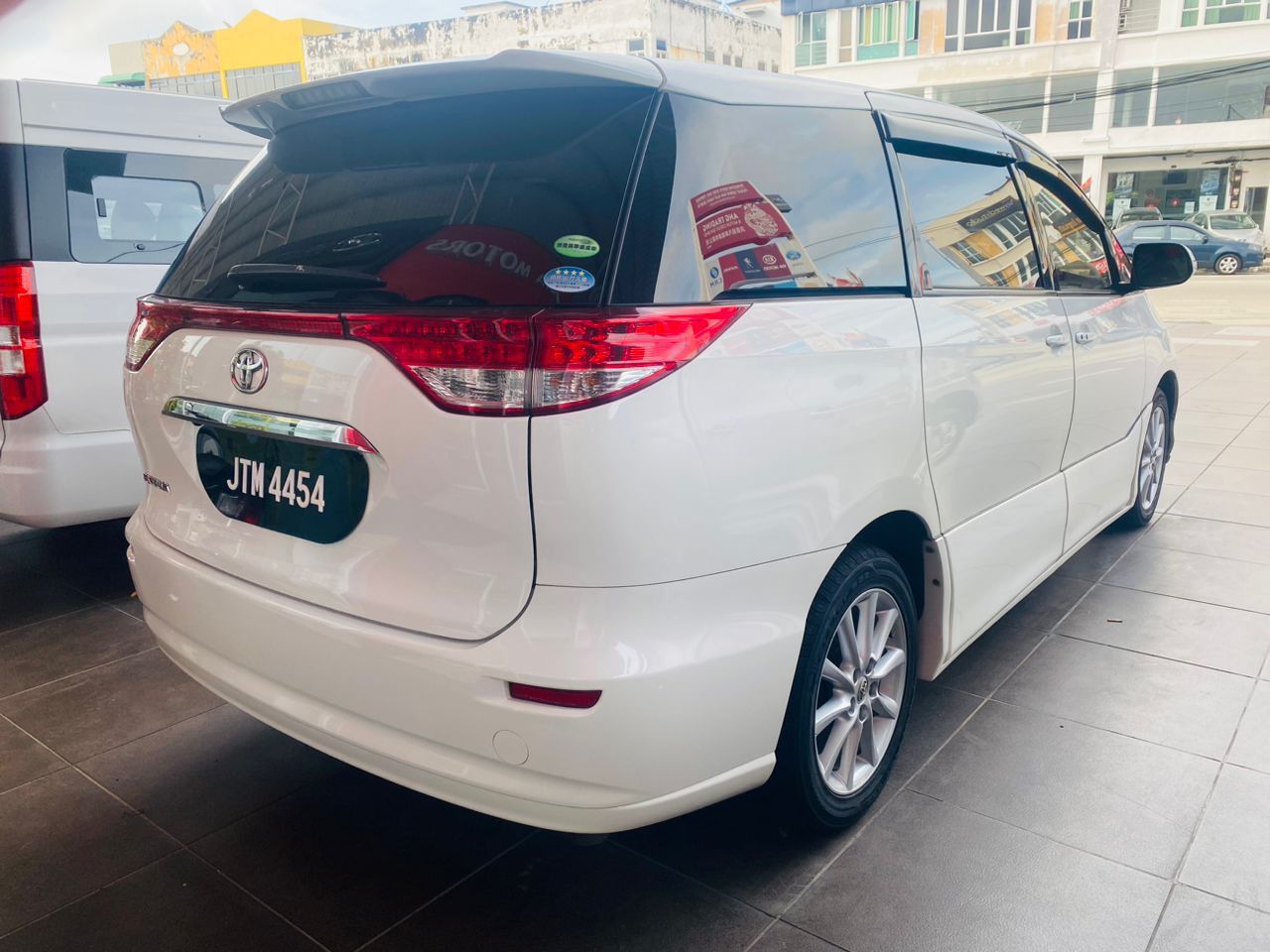 JTM4454 TOYOTA ESTIMA 2.4