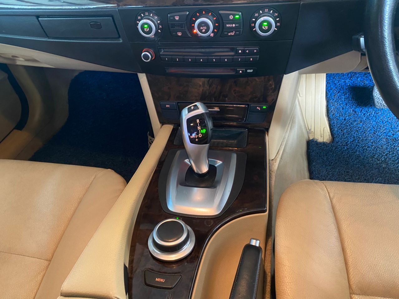 WXV1163 BMW 523I SE (A)