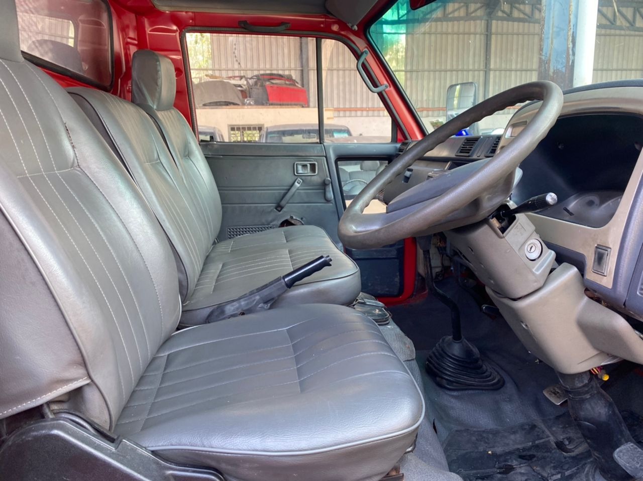 DAIHATSU LORRY 17 1/2 KAKI