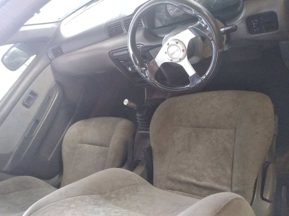 Nissan Sentra 1.6 (M)