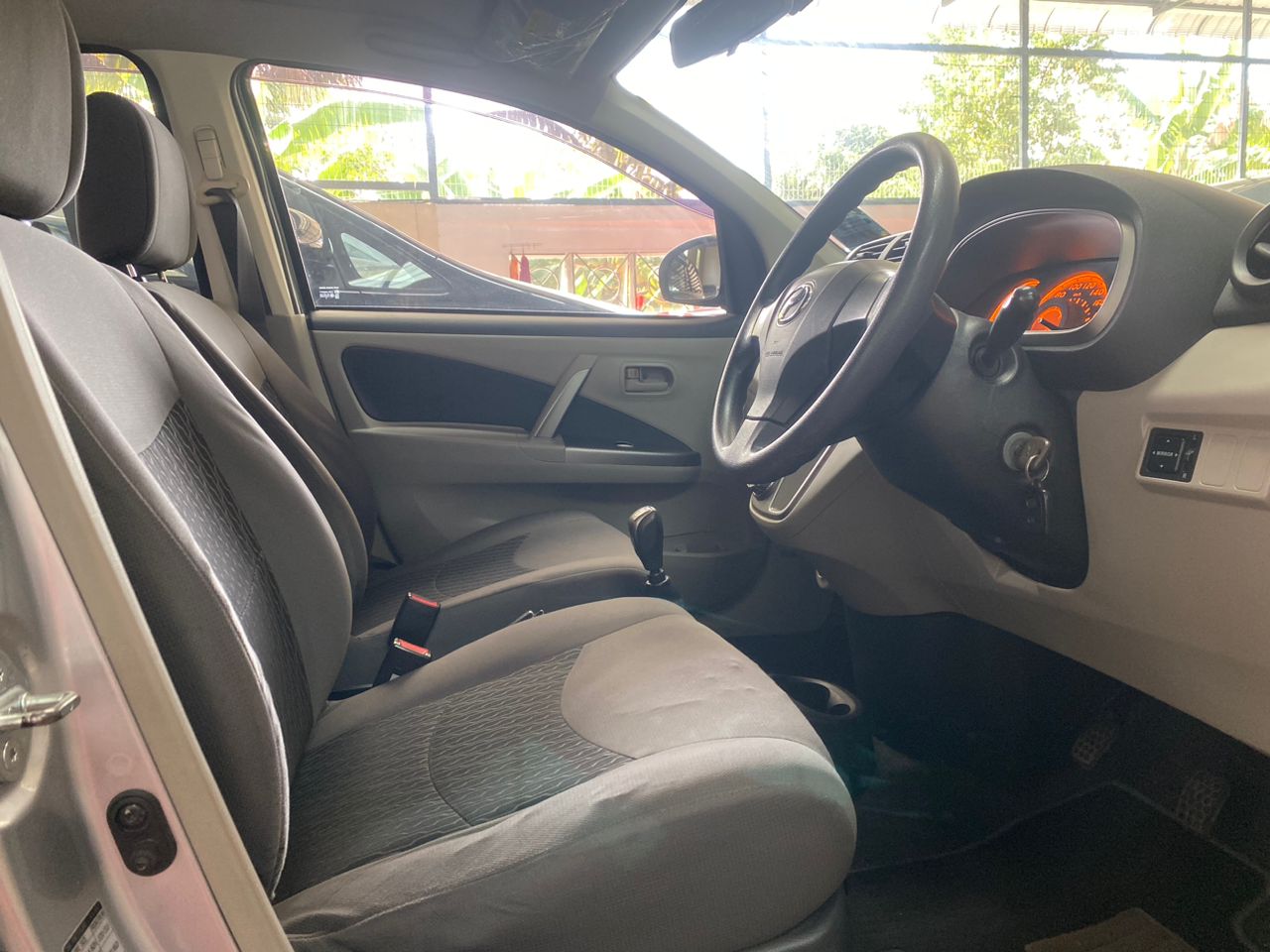JQG3641 PERODUA MYVI 1.3 SX (M)