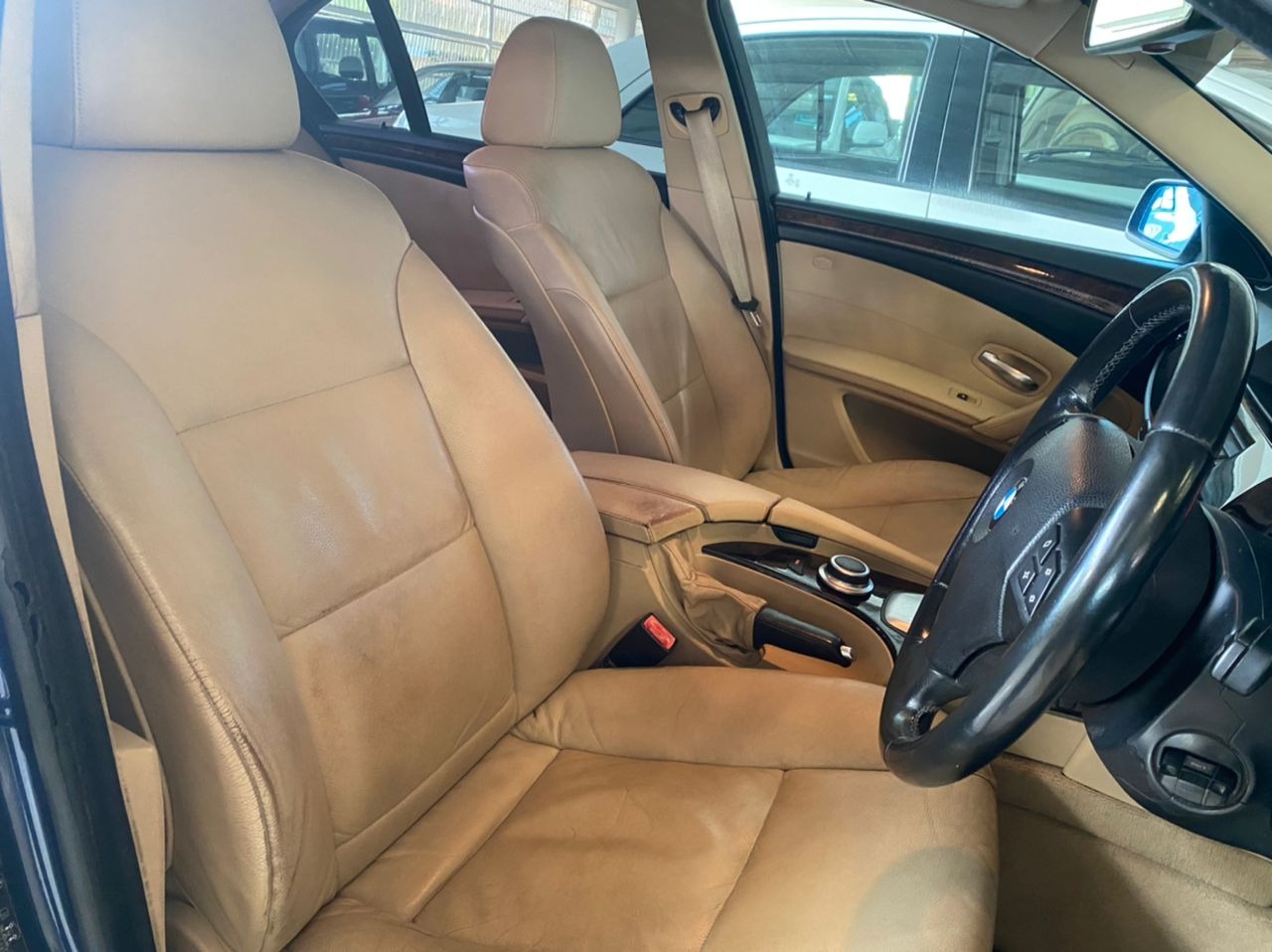 WXV1163 BMW 523I SE (A)