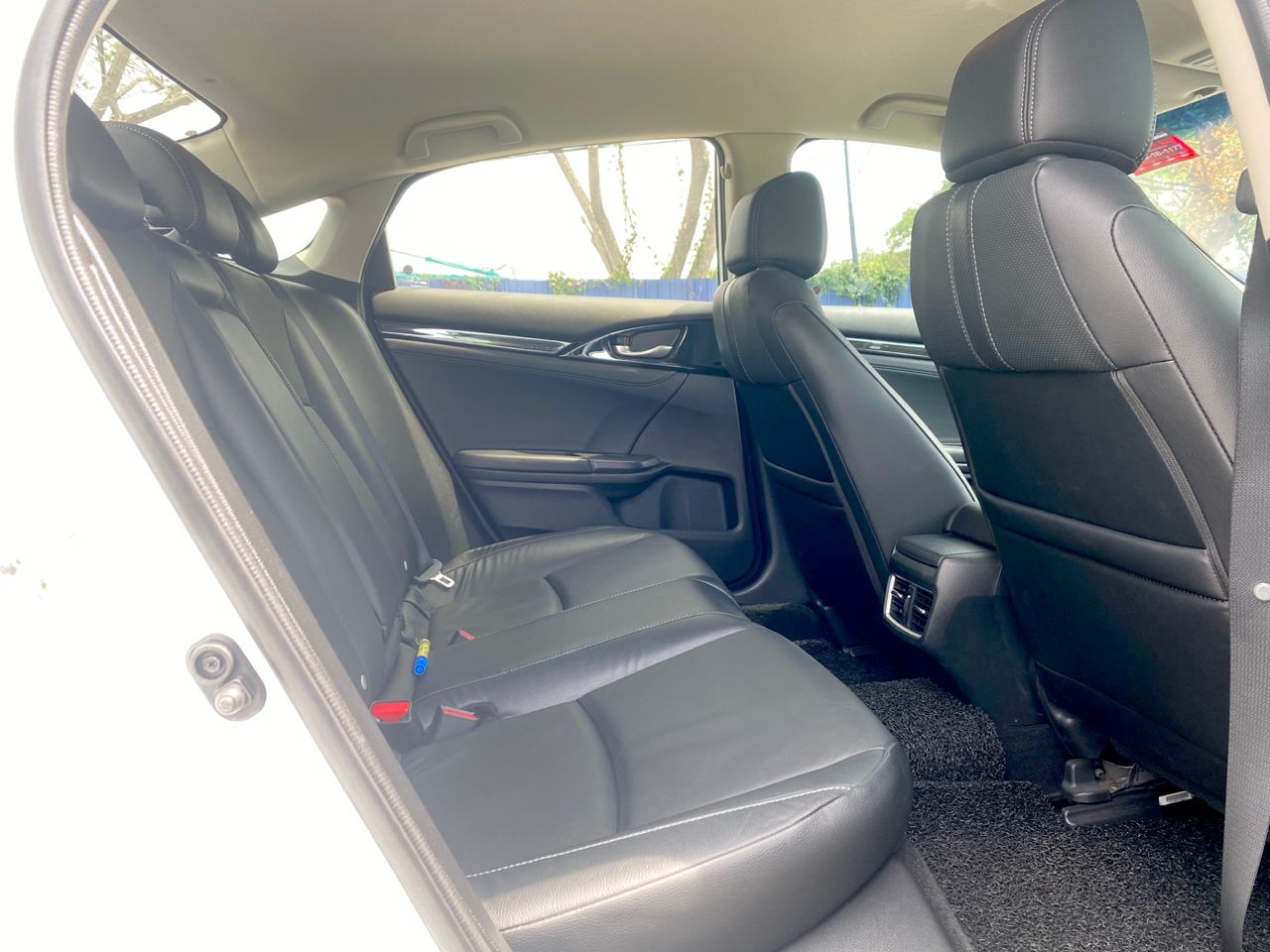 JTB966 HONDA CIVIC 1.5 TC-P