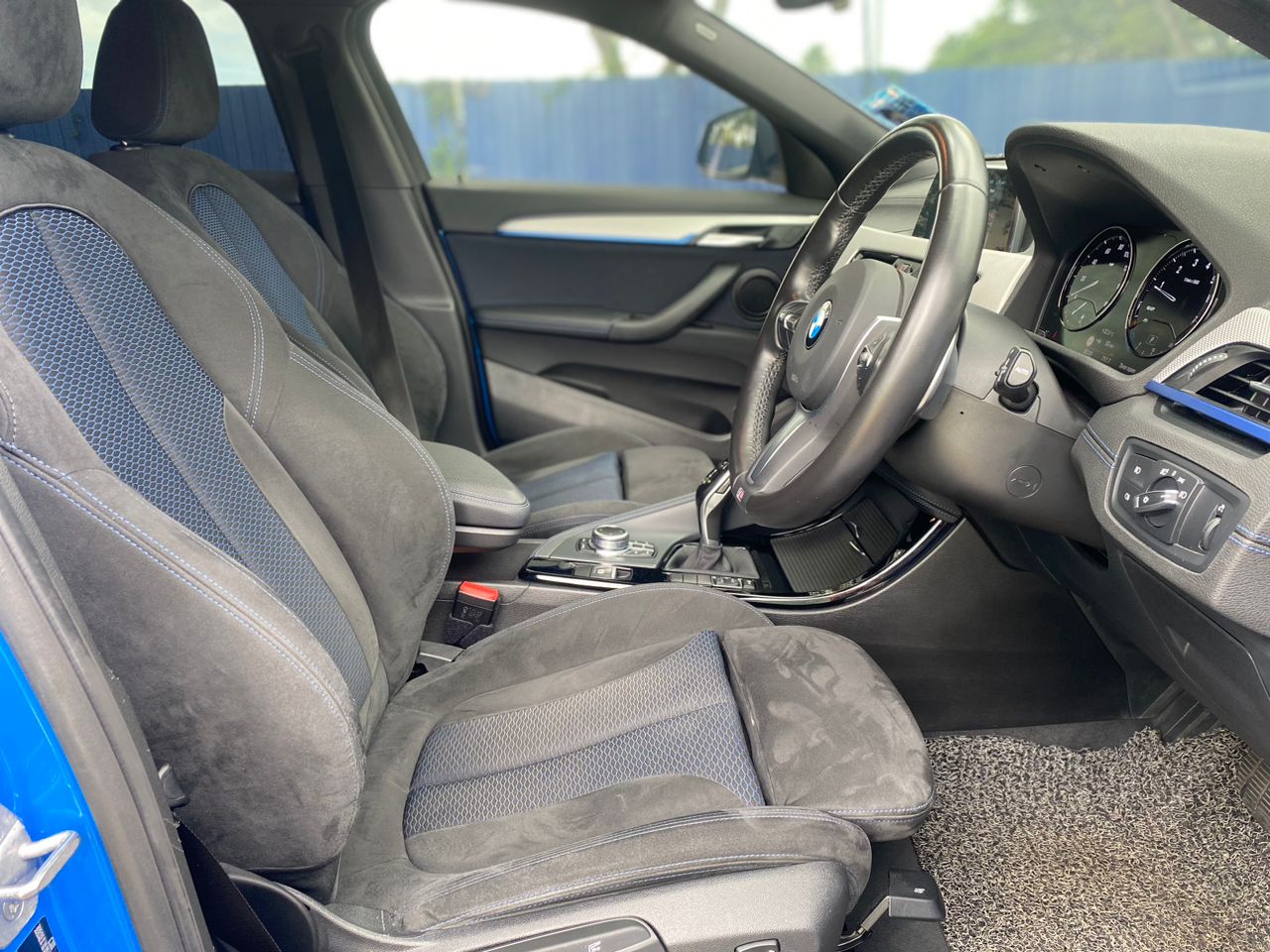 JVY2233 BMW X2 20i M Sport