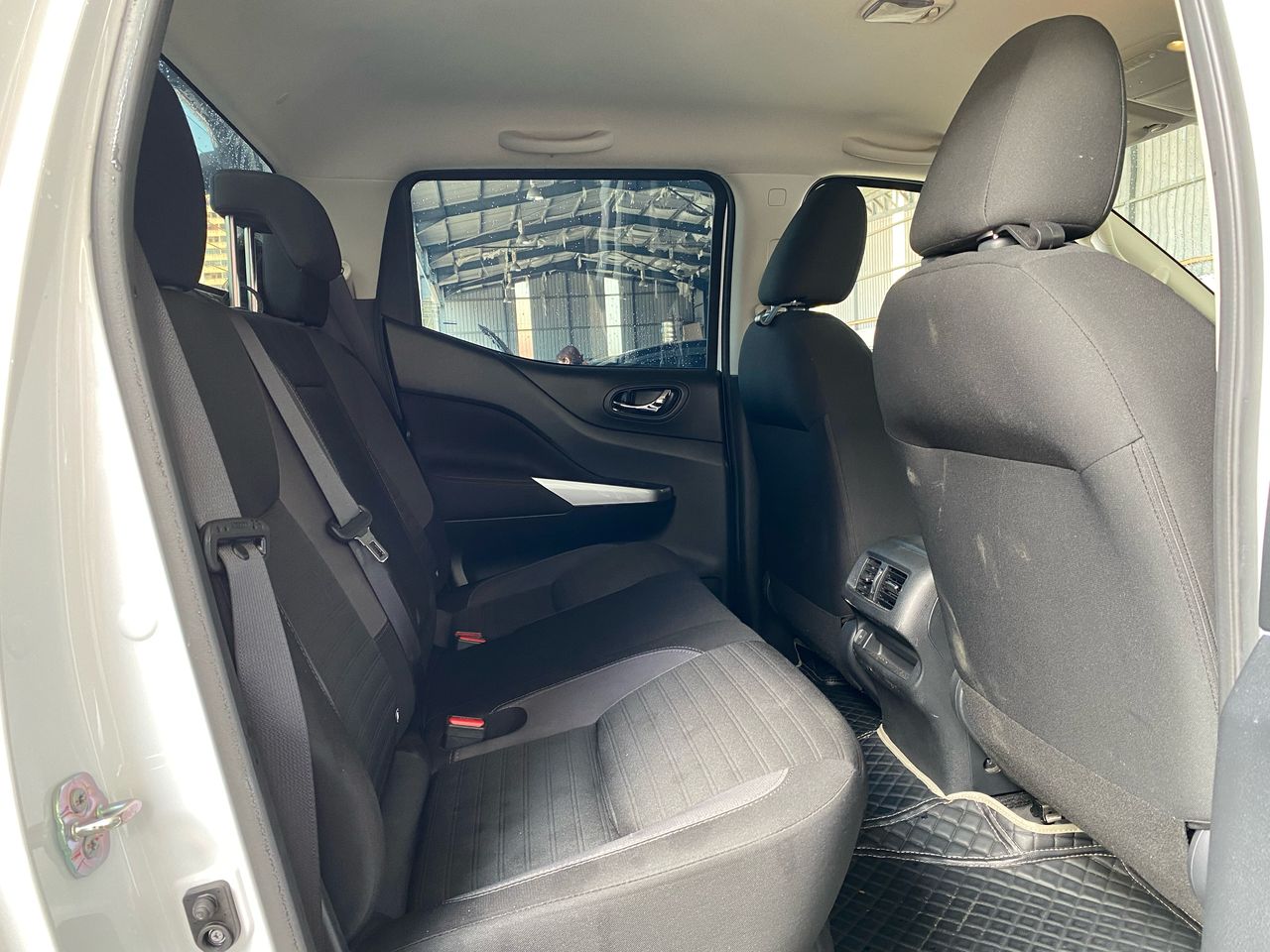 BQT1718 NISSAN NAVARA 2.5SE AT 4WD