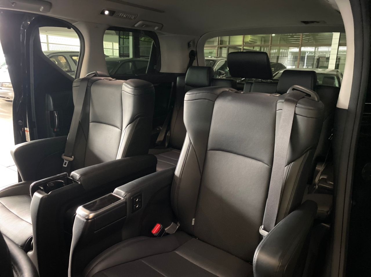 TOYOTA VELLFIRE ZG