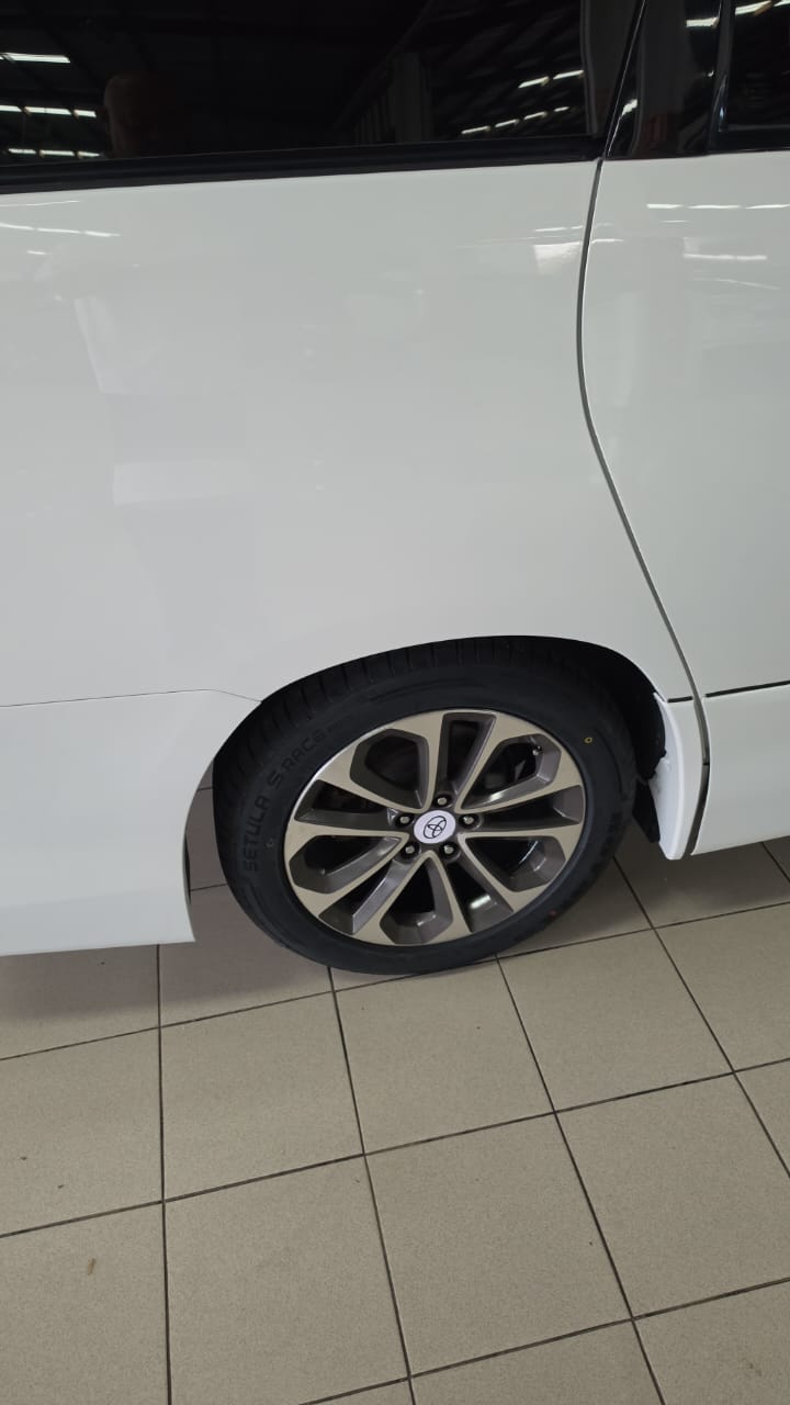 TOYOTA VELLFIRE