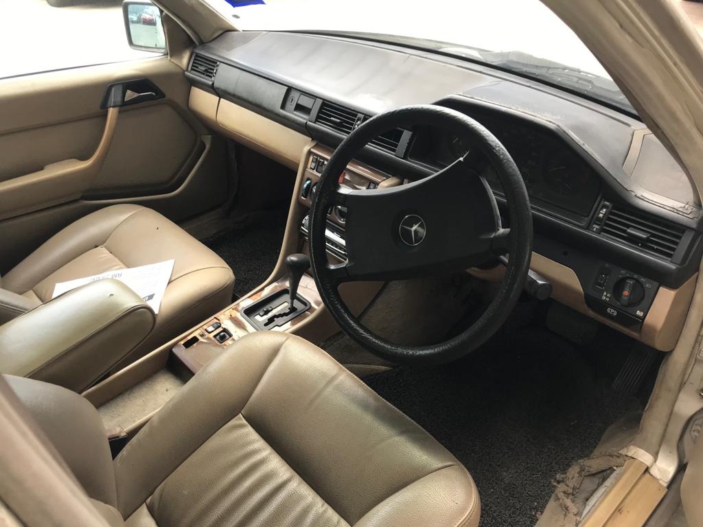WBR990 MERCEDES BENZ 230E