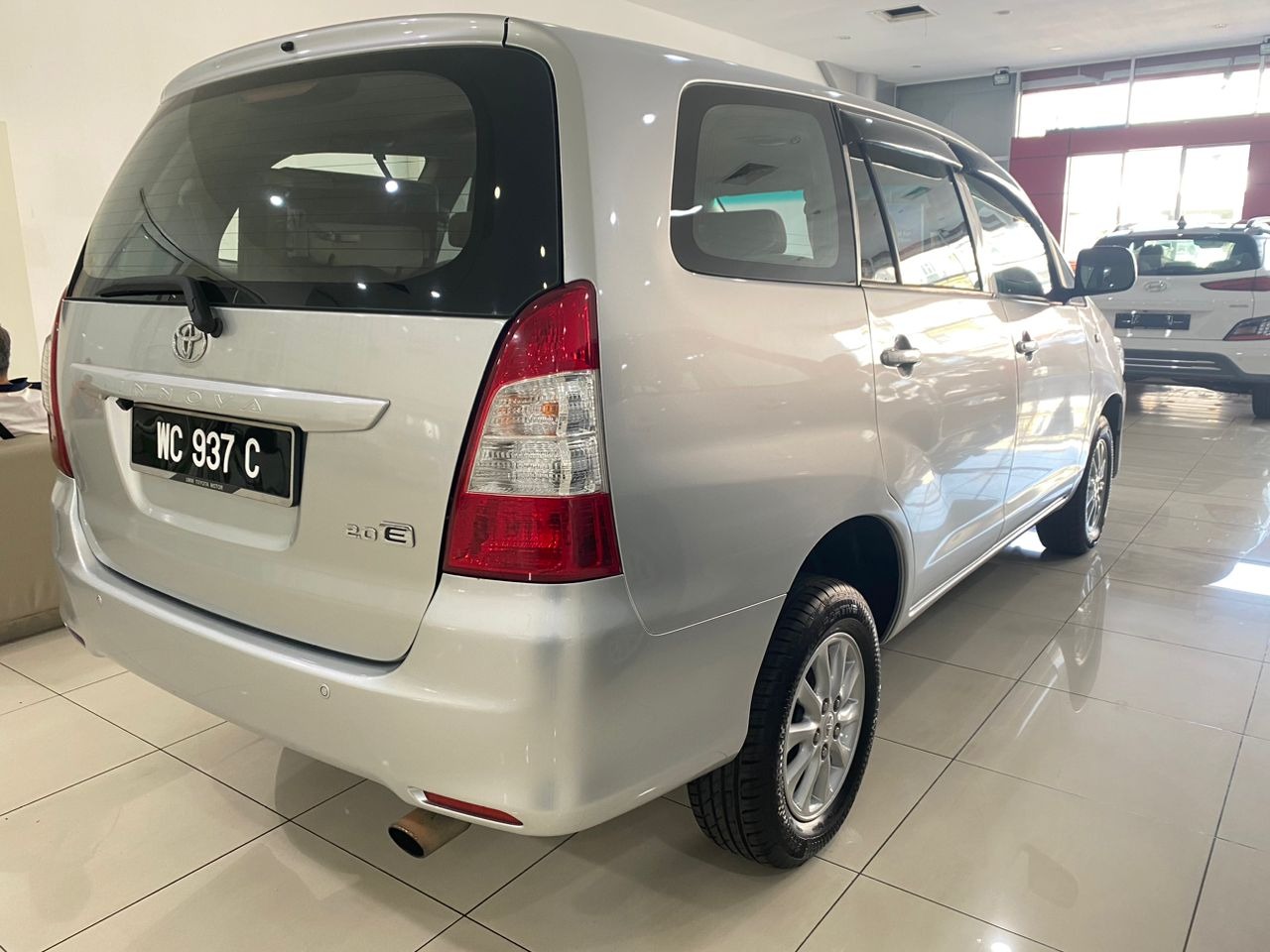 WC937C TOYOTA INNOVA 2.0E (M)