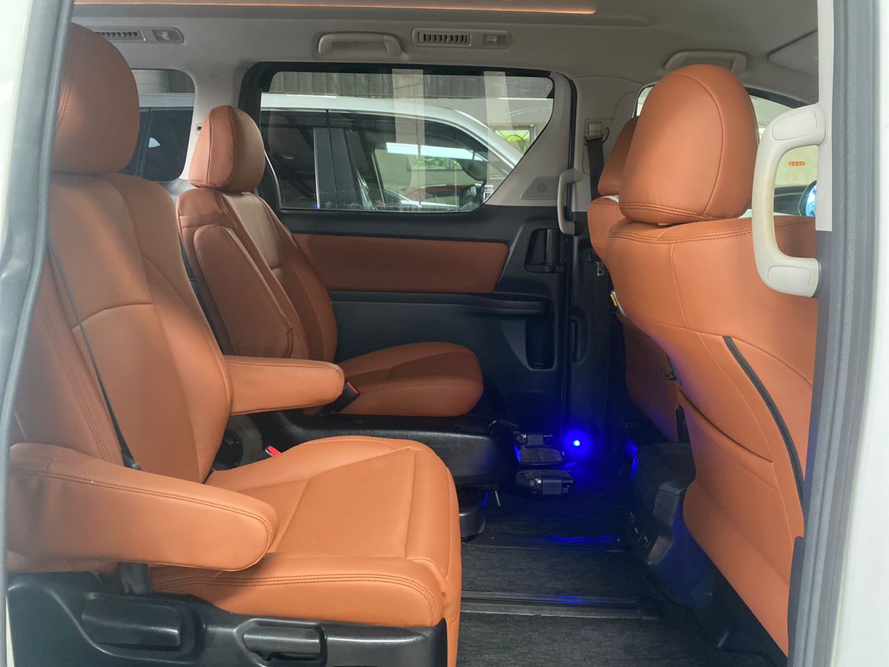 JSY9878 TOYOTA VELLFIRE 3.5 WELCAB