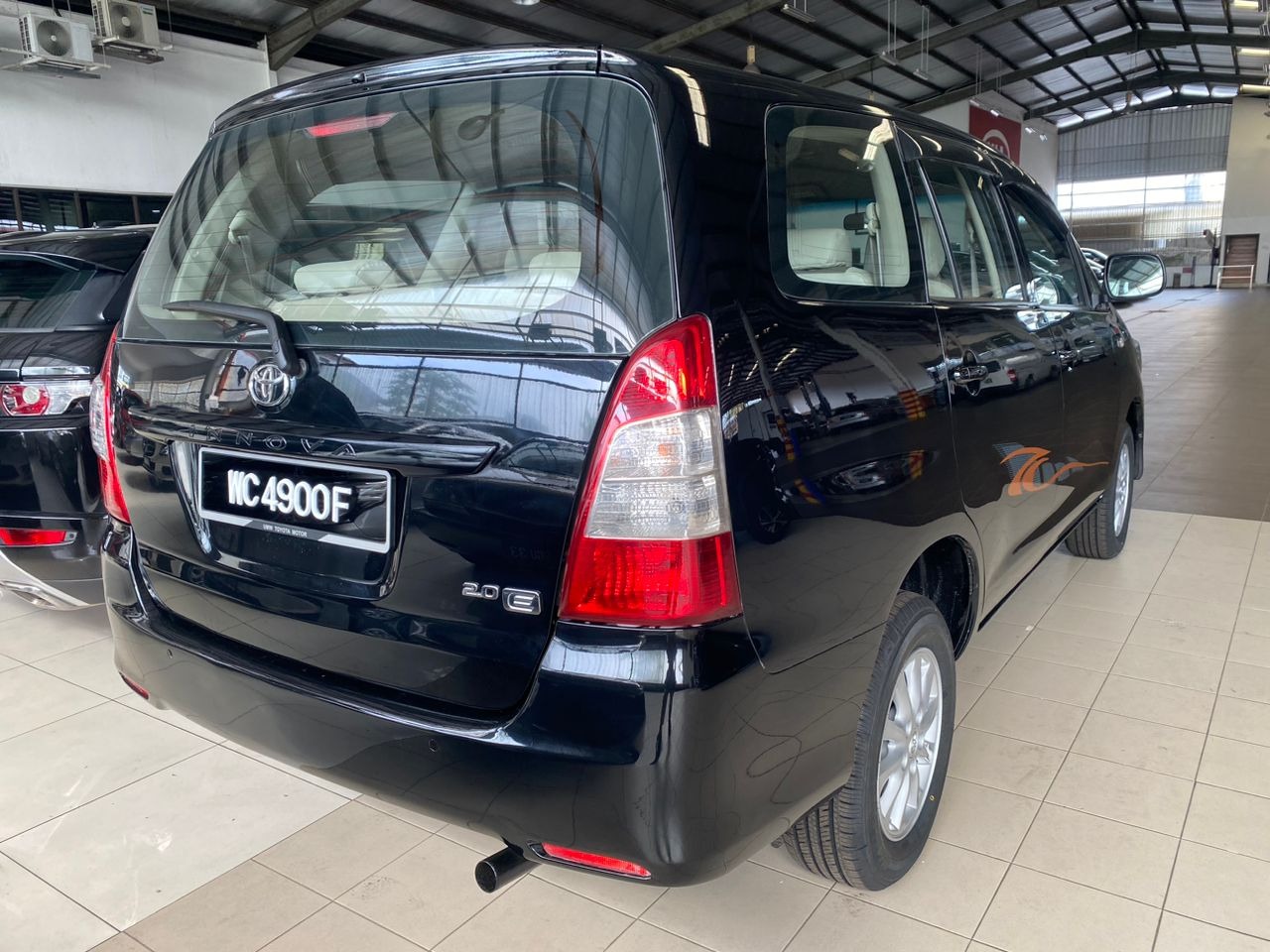 WC4900F TOYOTA INNOVA 2.0E (M)
