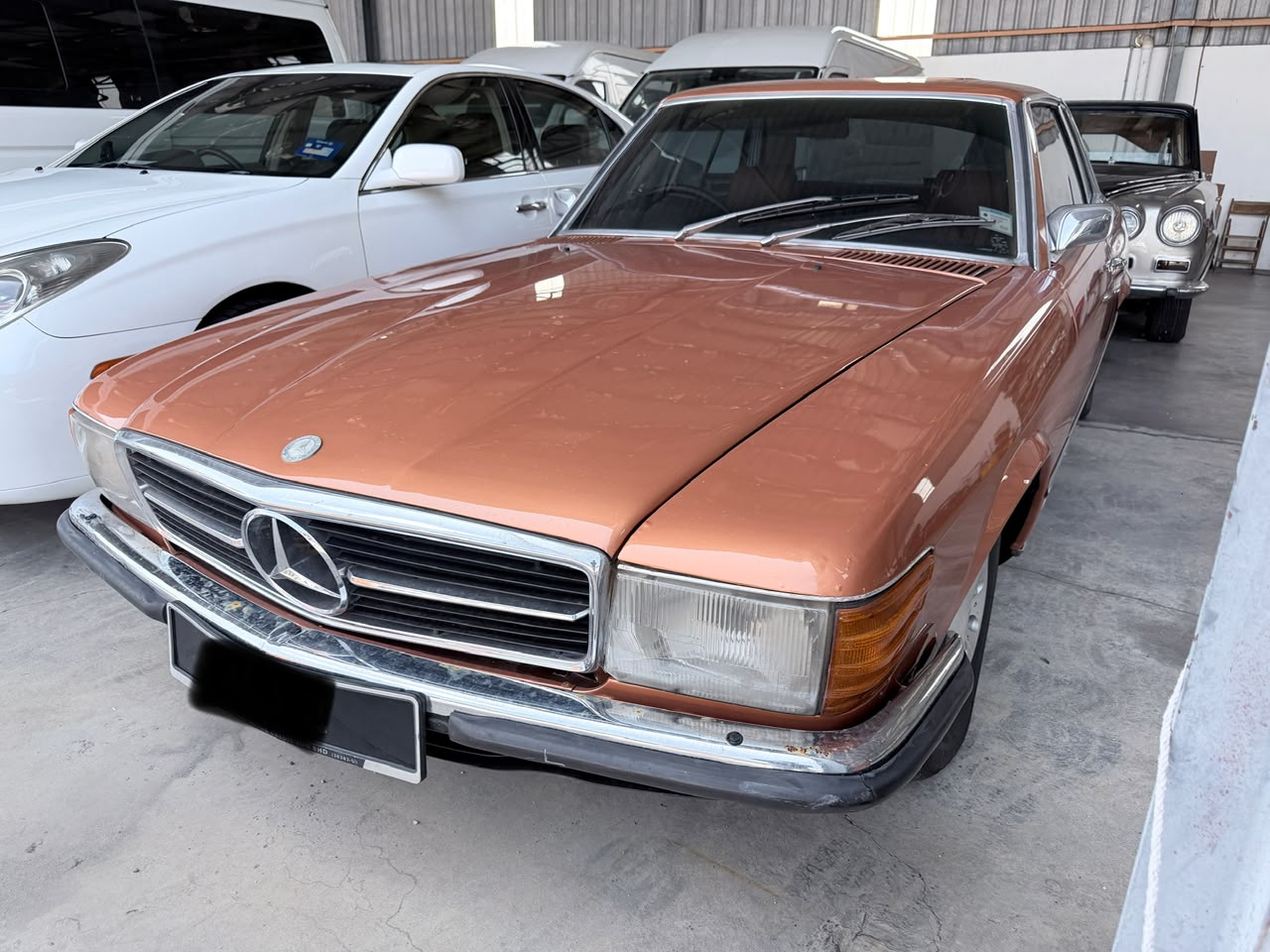 CLASSIC MERCEDES BENZ 450 SLC