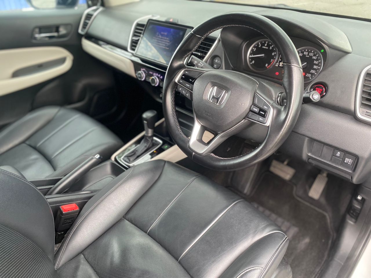 JUM7900 HONDA CITY 1.5 V