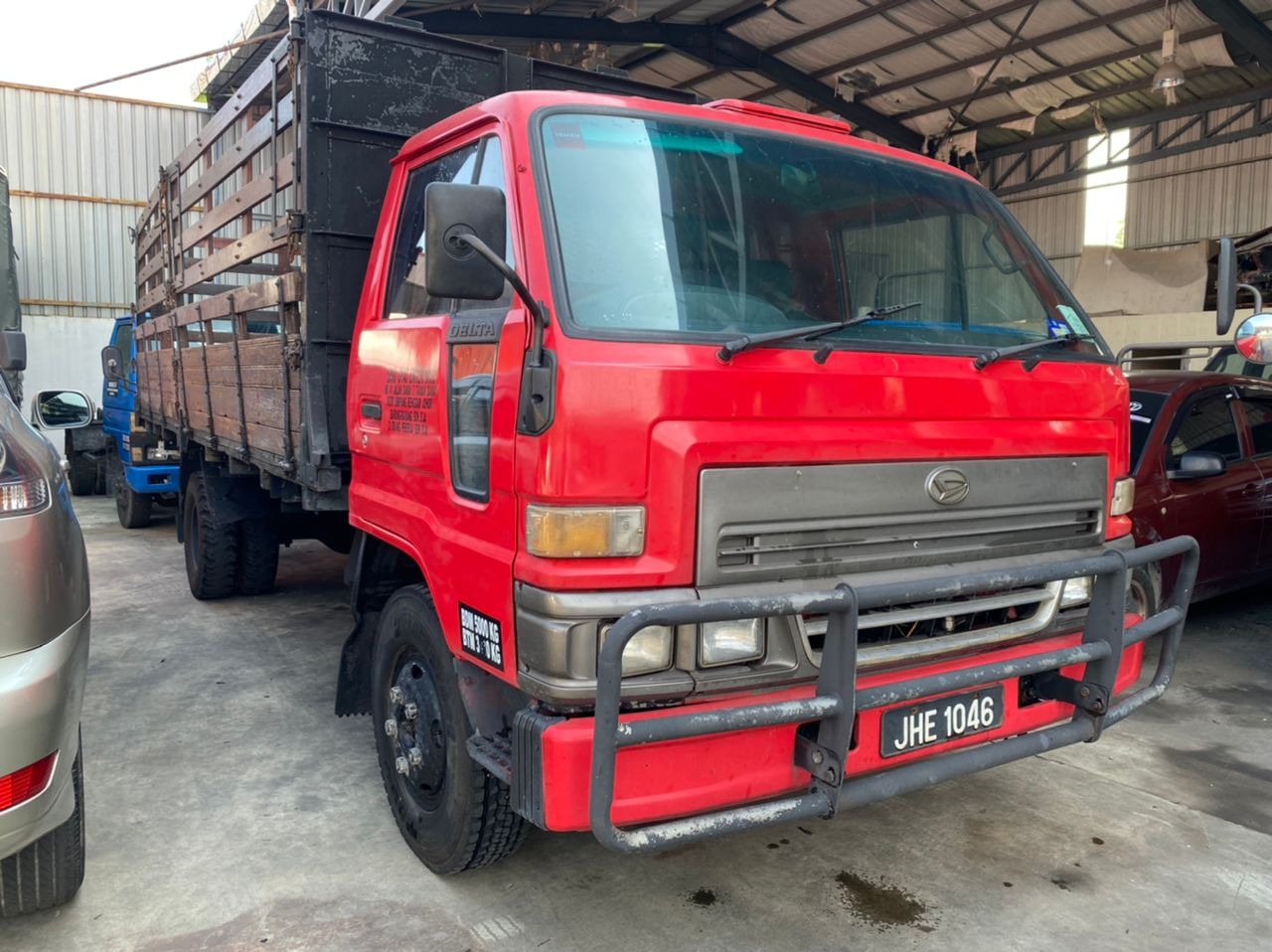 DAIHATSU LORRY 17 1/2 KAKI