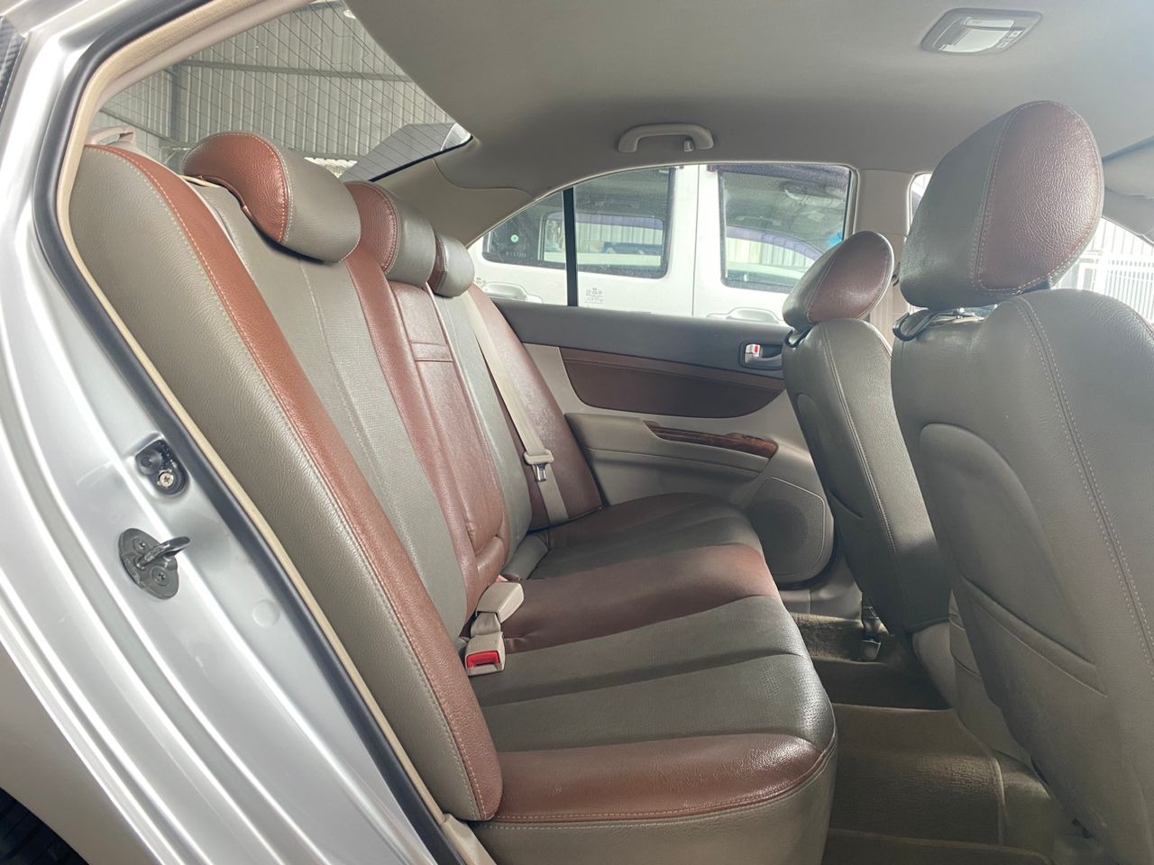 BLG1532 HYUNDAI SONATA 2.0 (A)