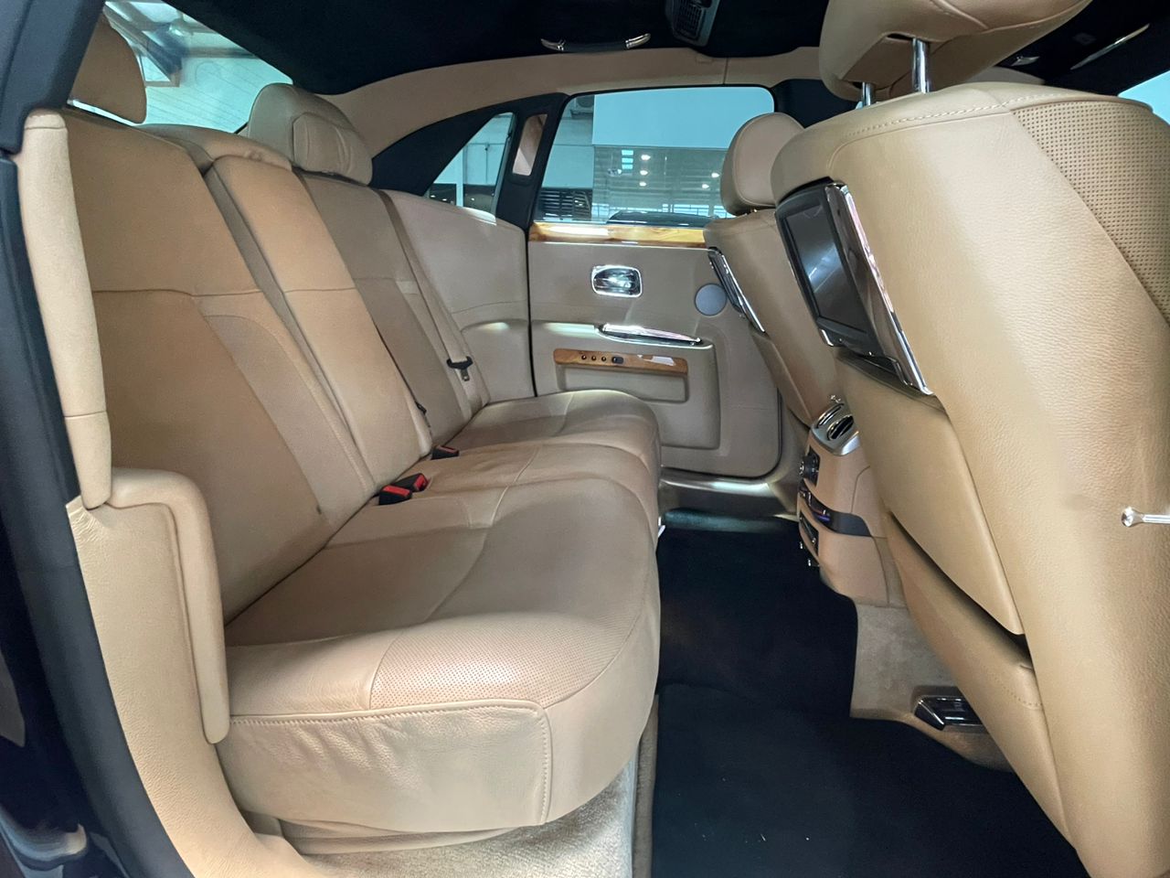 ROLLS ROYCE GHOST 6.6 V12 (A)