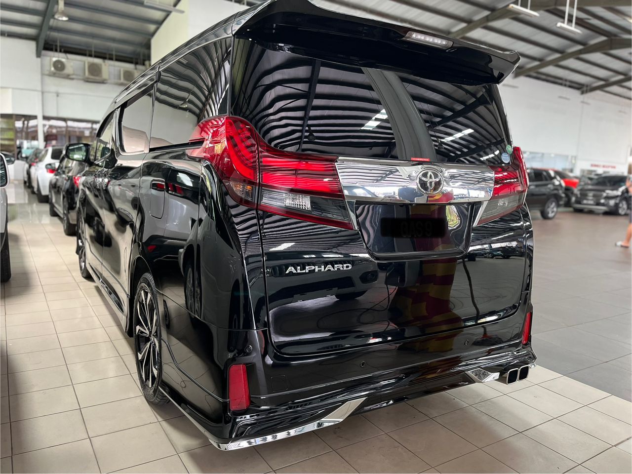 TOYOTA ALPHARD 2.5