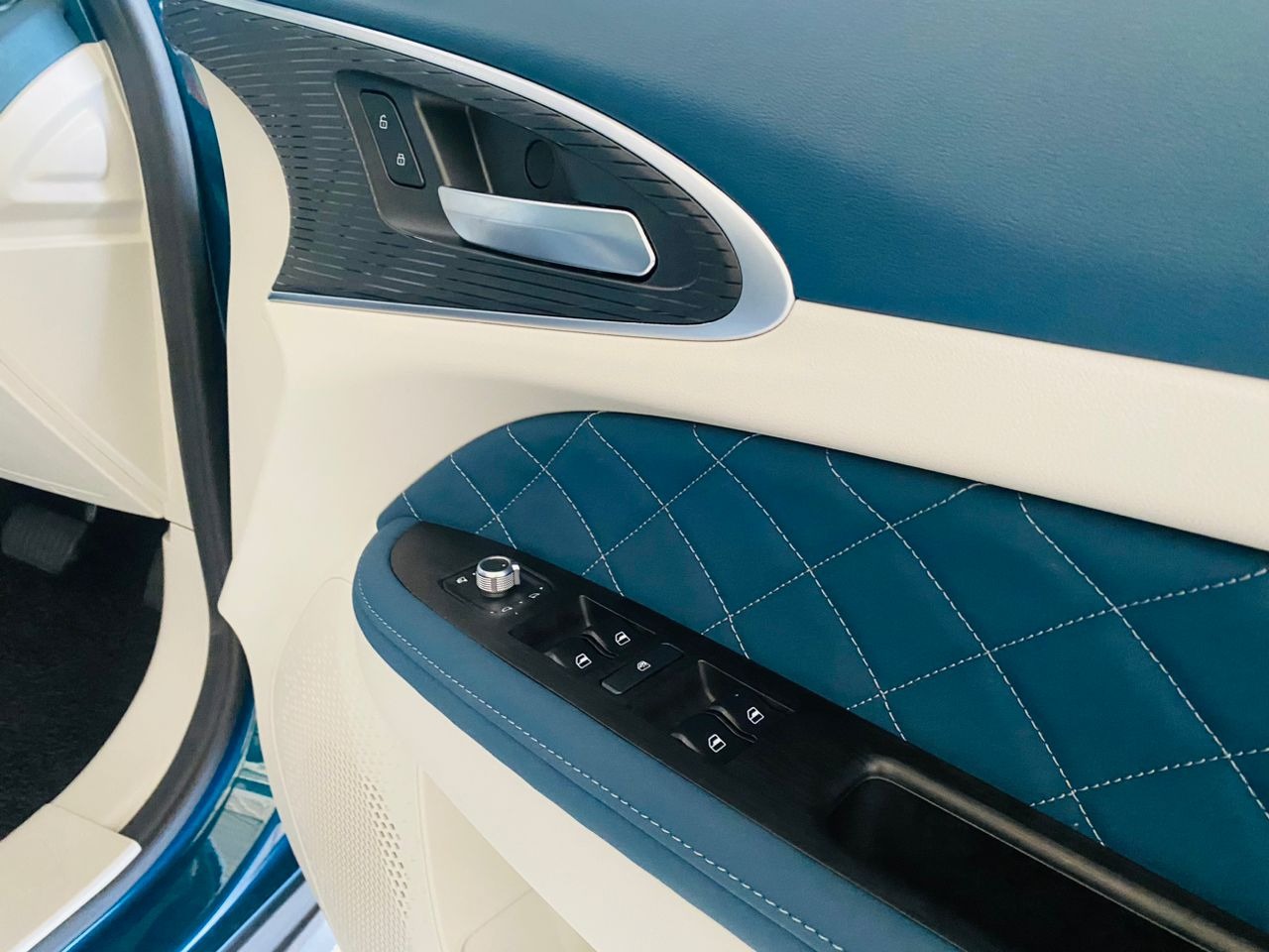 WLN58 PRE-REGISTER GWM ORA GOOD CAT